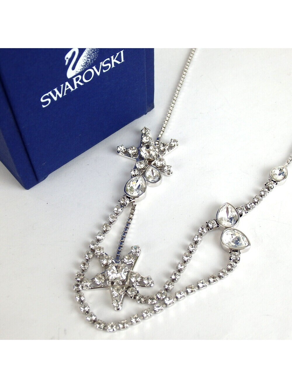 Authentic Swarovski necklace crystal metal [Used]